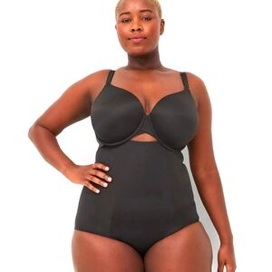 Lane Bryant Cacique shapewear 26/28